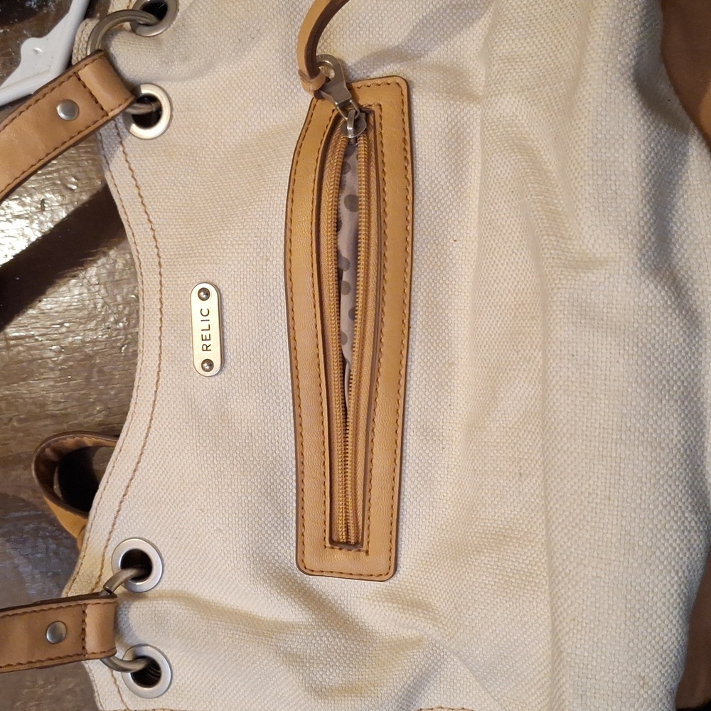 Relic hand bag - Picture 2 of 2